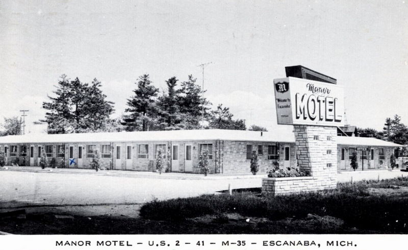 Manor Motel - Postcard